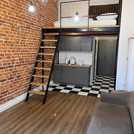 Urokliwy Loft W Ncl Kamienica Vabank Nr 18 Lägenhet Łódź Exteriör bild