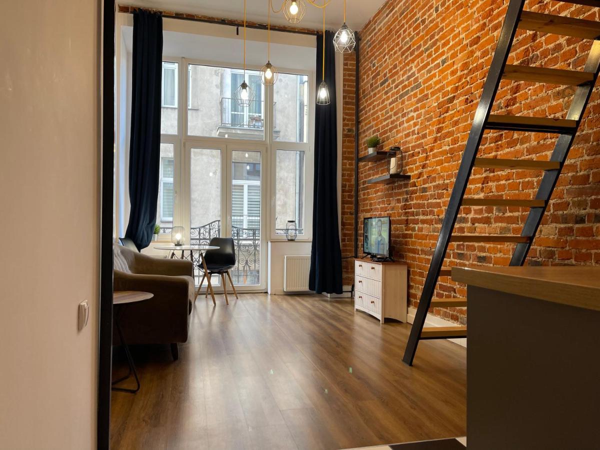 Urokliwy Loft W Ncl Kamienica Vabank Nr 18 Lägenhet Łódź Exteriör bild